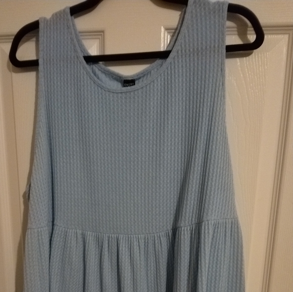 Tank Top - Picture 4 of 4